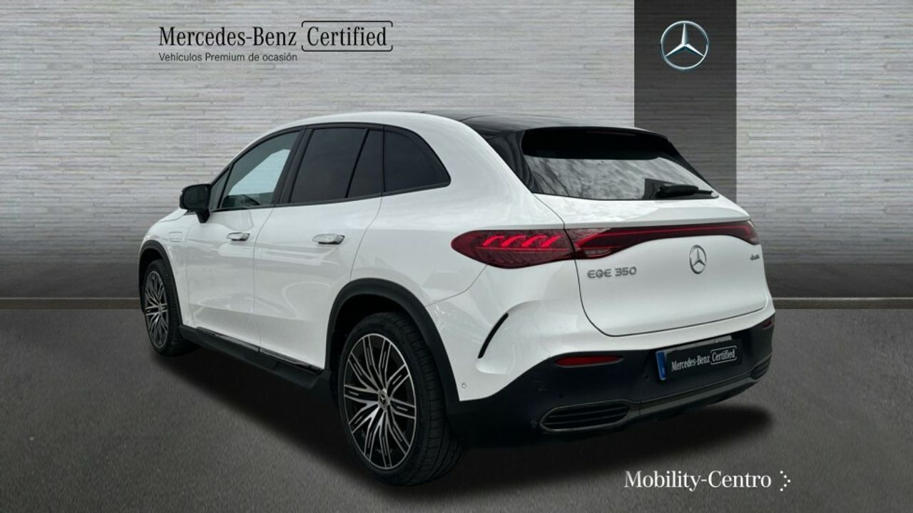 Foto Mercedes-Benz EQE 4