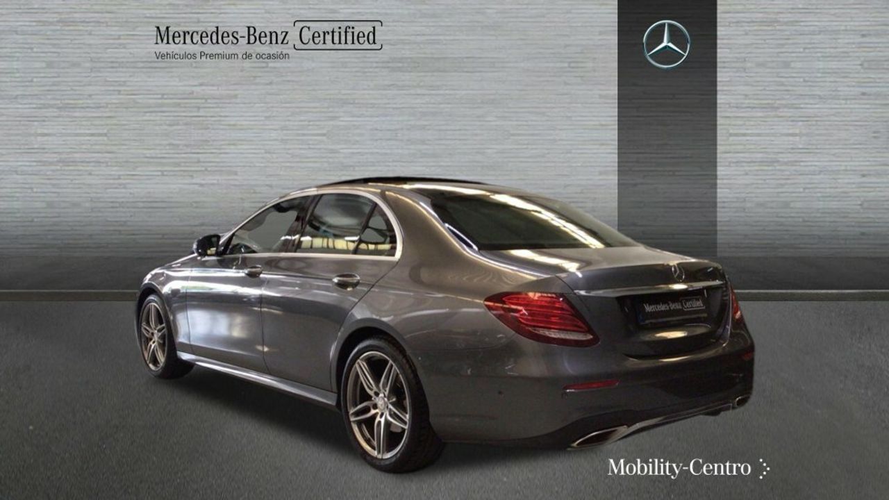 Foto Mercedes-Benz Clase E 4