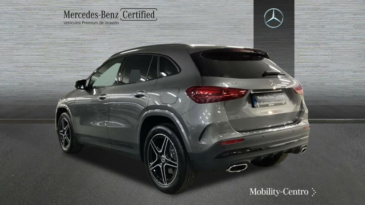 Foto Mercedes-Benz Clase GLA 4