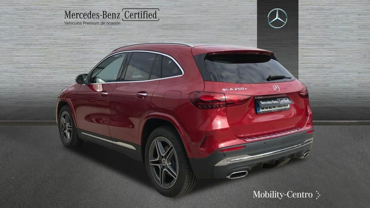 Foto Mercedes-Benz Clase GLA 4