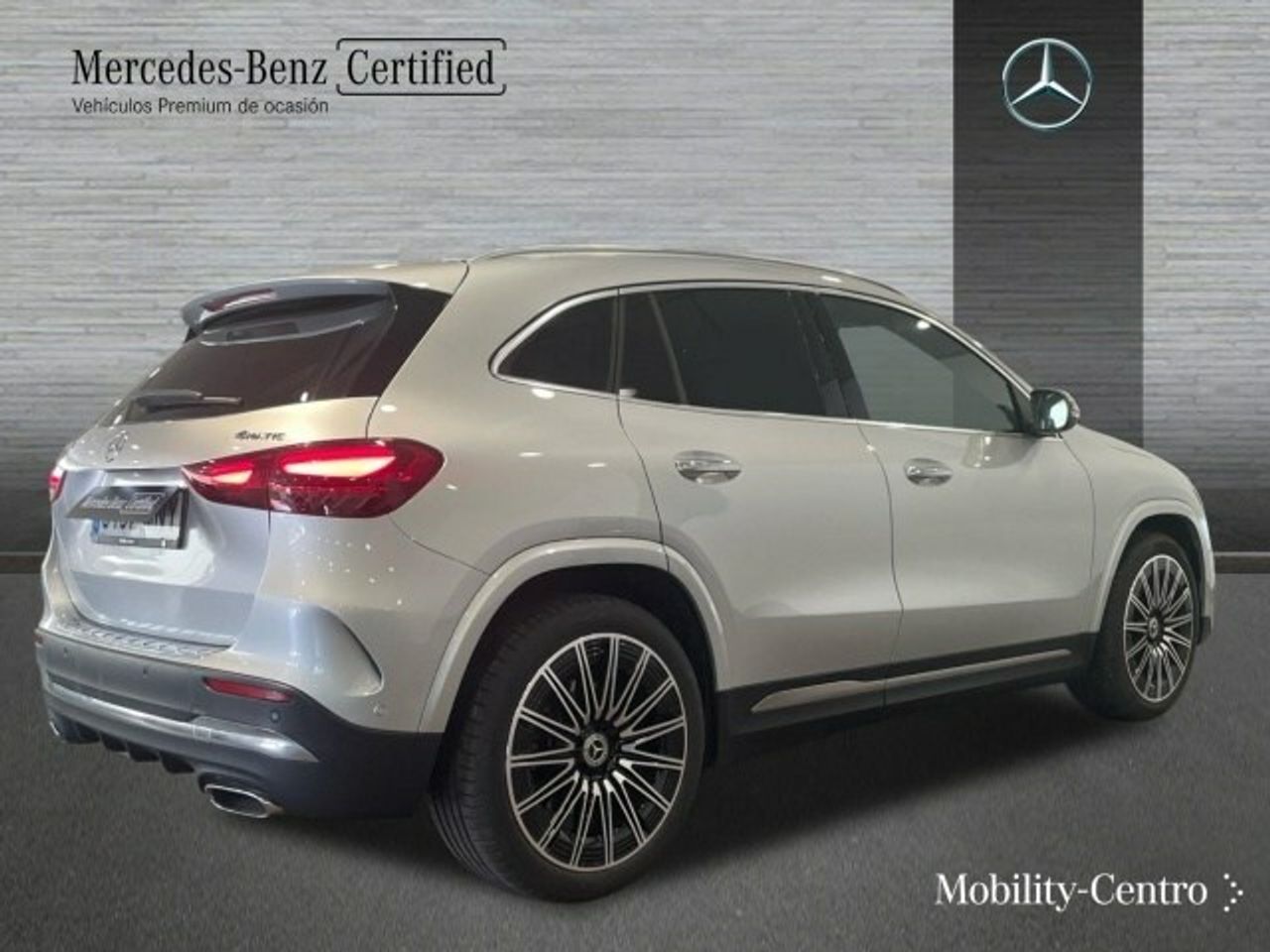 Foto Mercedes-Benz Clase GLA 2