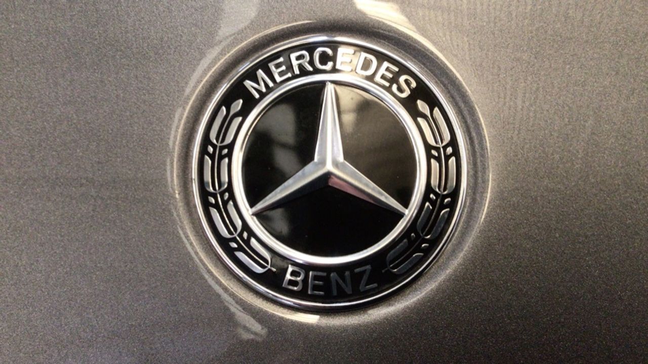 Foto Mercedes-Benz Clase GLB 13