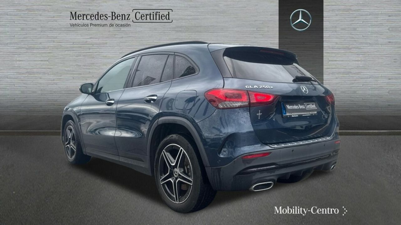 Foto Mercedes-Benz Clase GLA 2