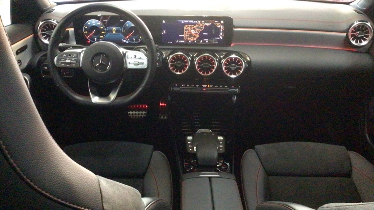 Foto Mercedes-Benz Clase CLA 8