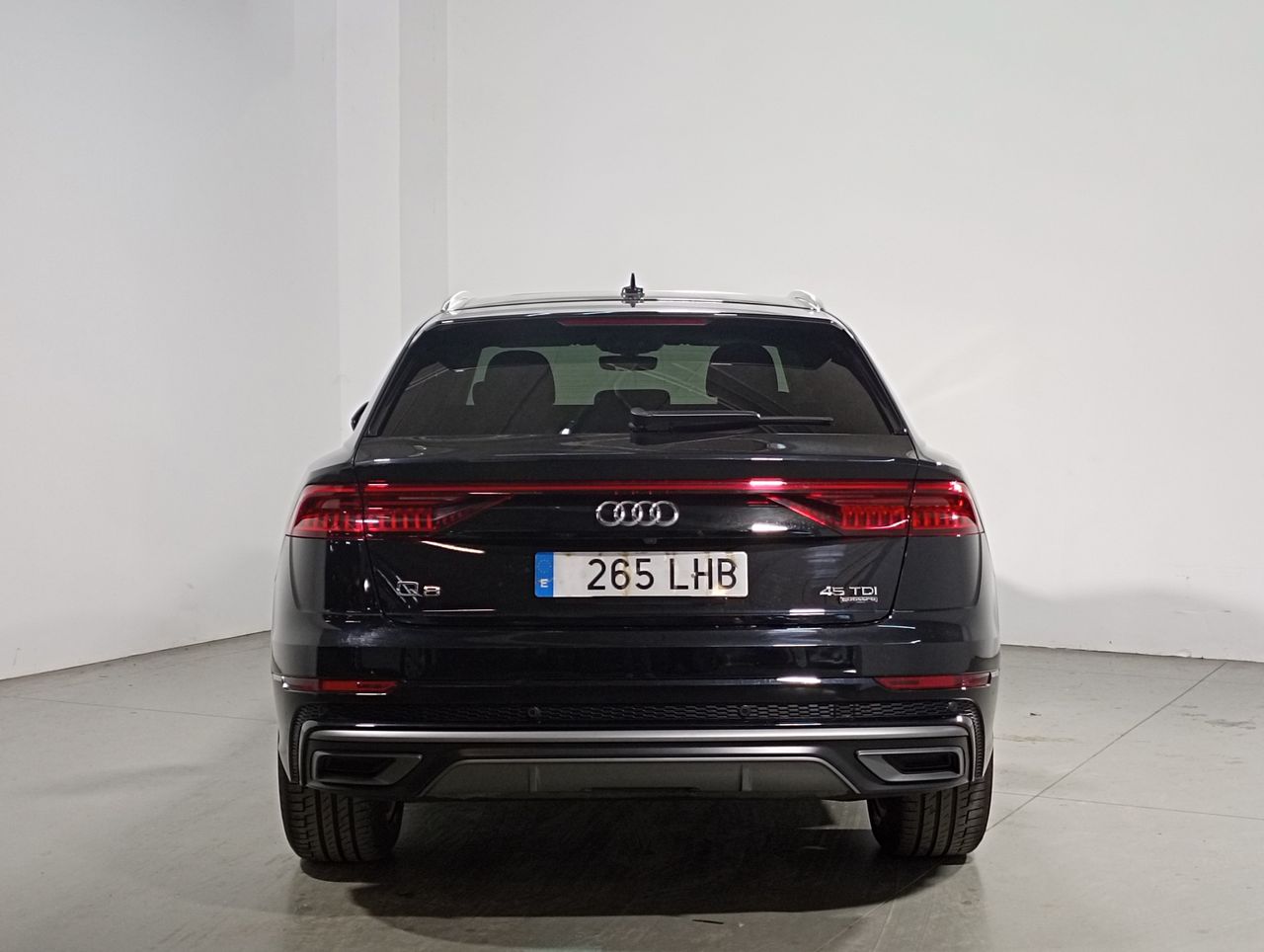 Foto Audi Q8 3