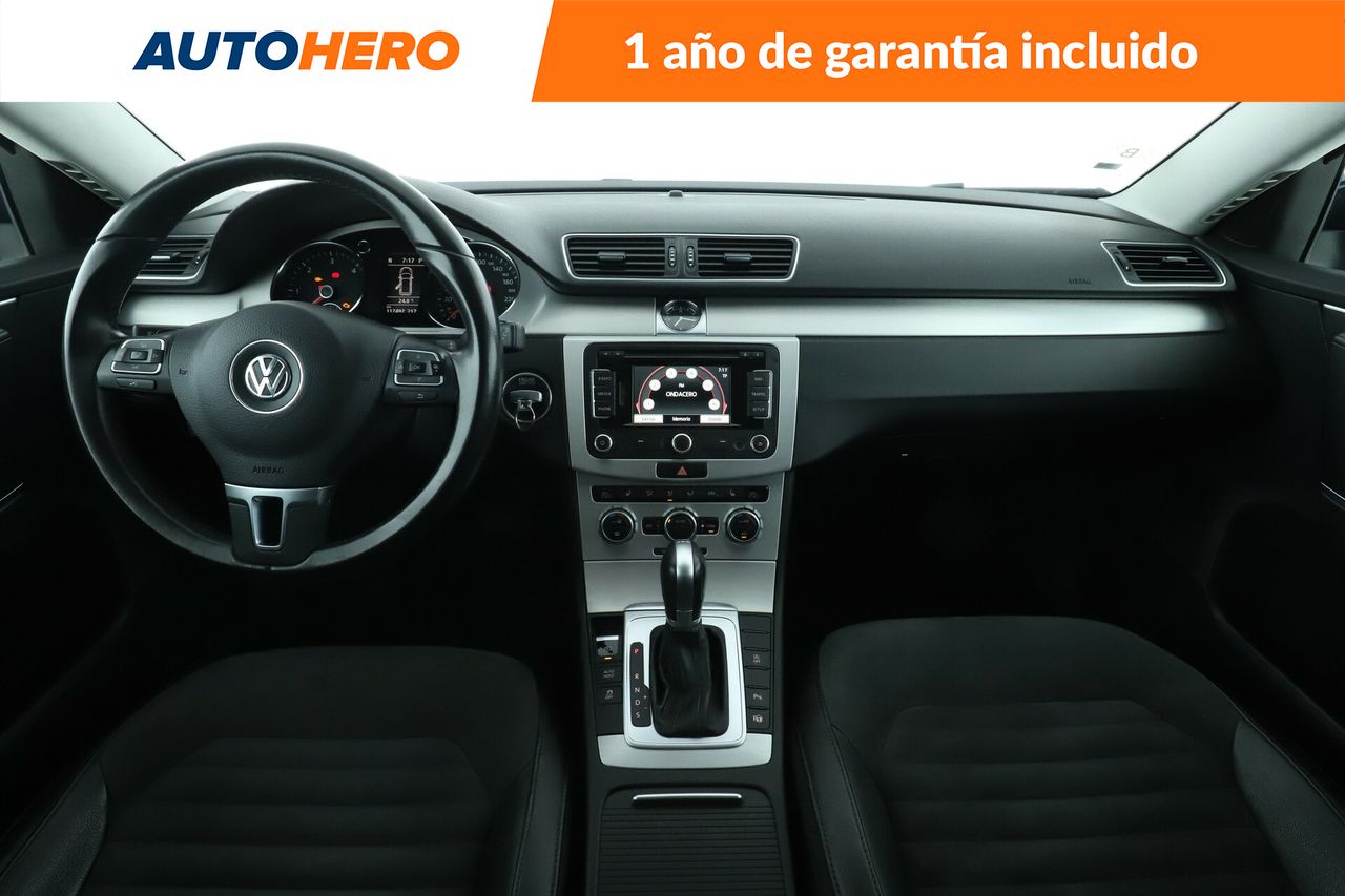 Foto Volkswagen Passat 13