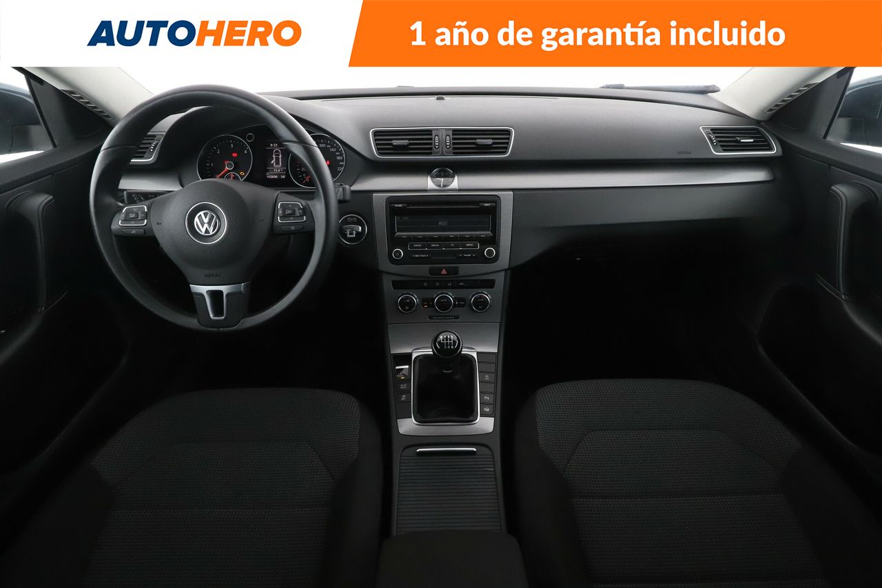 Foto Volkswagen Passat 11