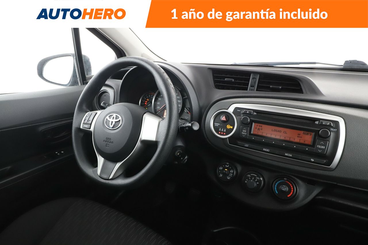 Foto Toyota Yaris 14