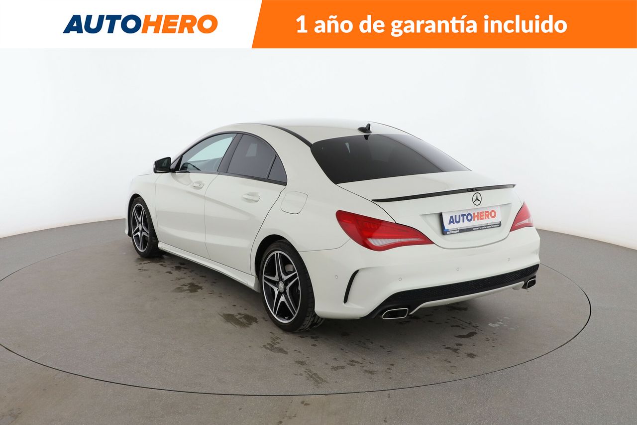 Foto Mercedes-Benz Clase CLA 4