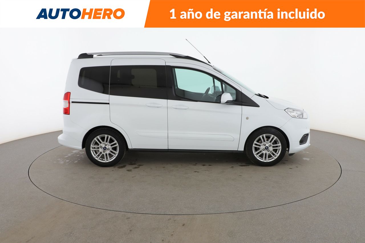 Foto Ford Tourneo Courier 7