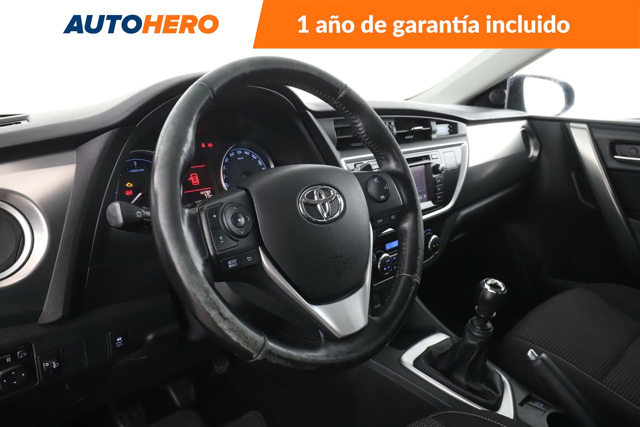 Foto Toyota Auris 11