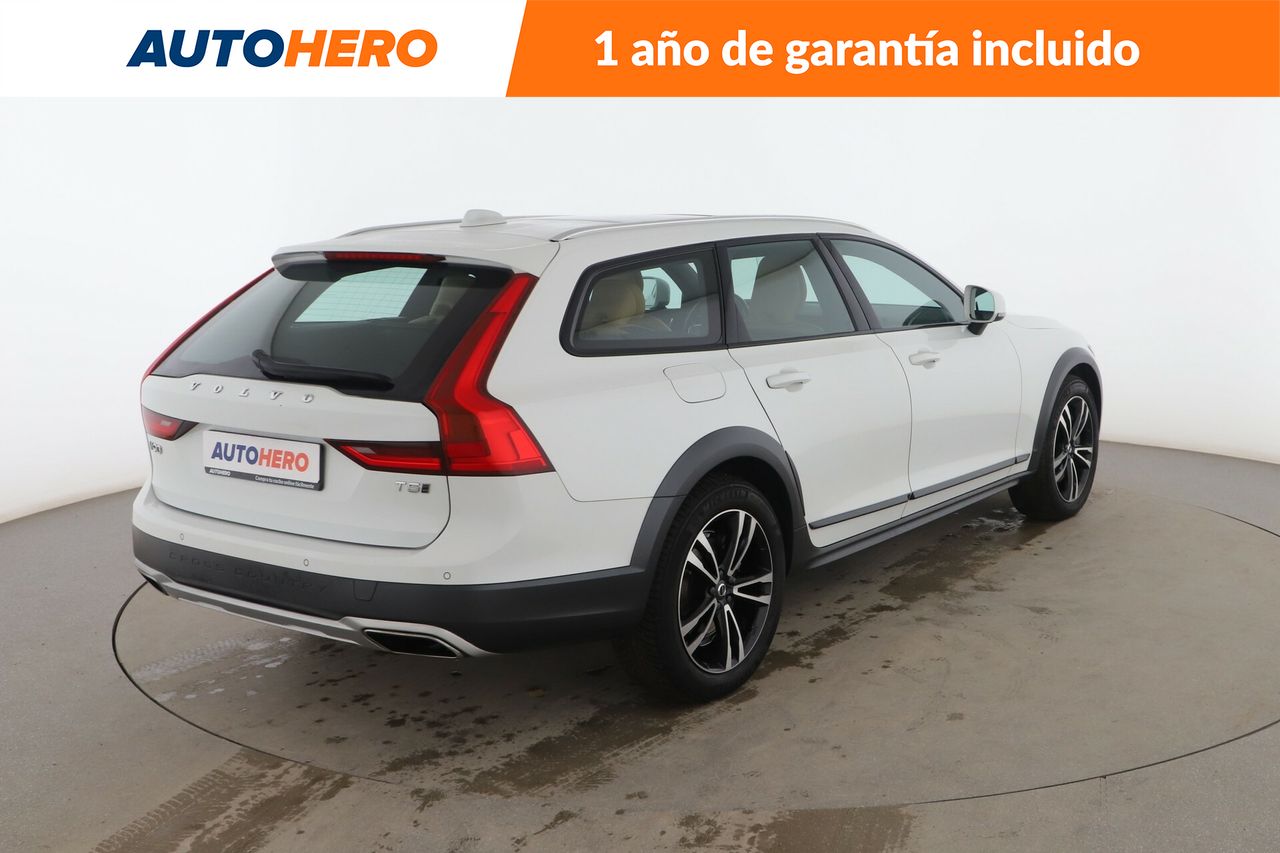 Foto Volvo V90 Cross Country 6