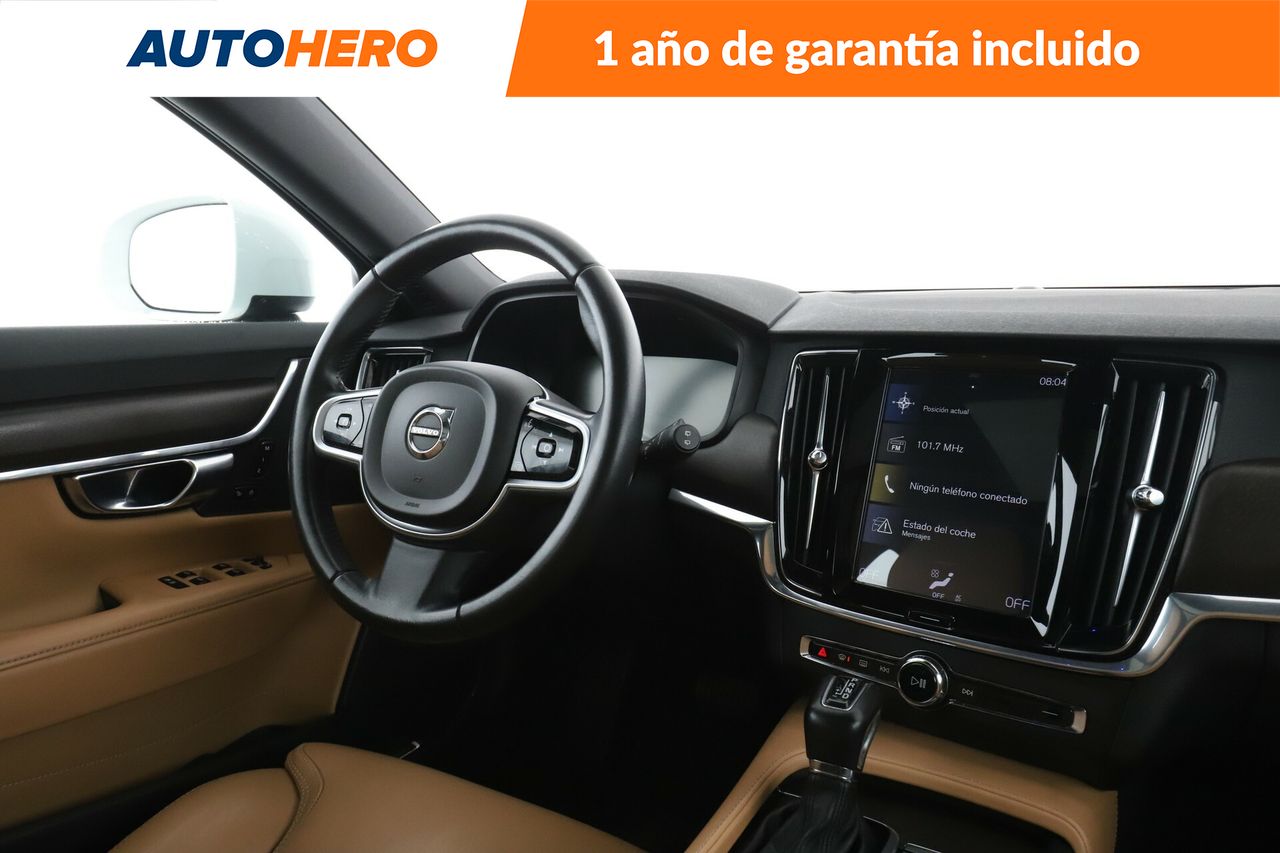 Foto Volvo V90 Cross Country 13