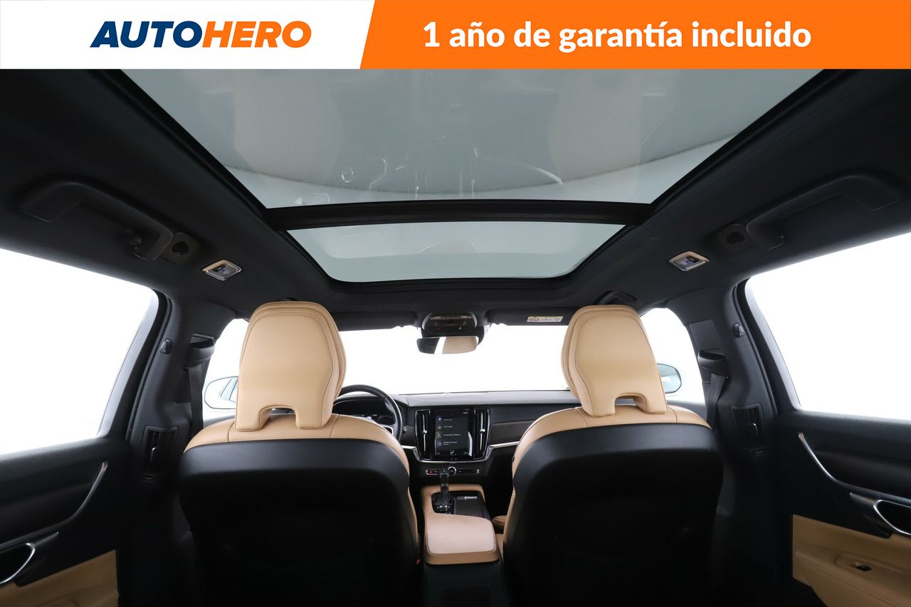 Foto Volvo V90 Cross Country 20