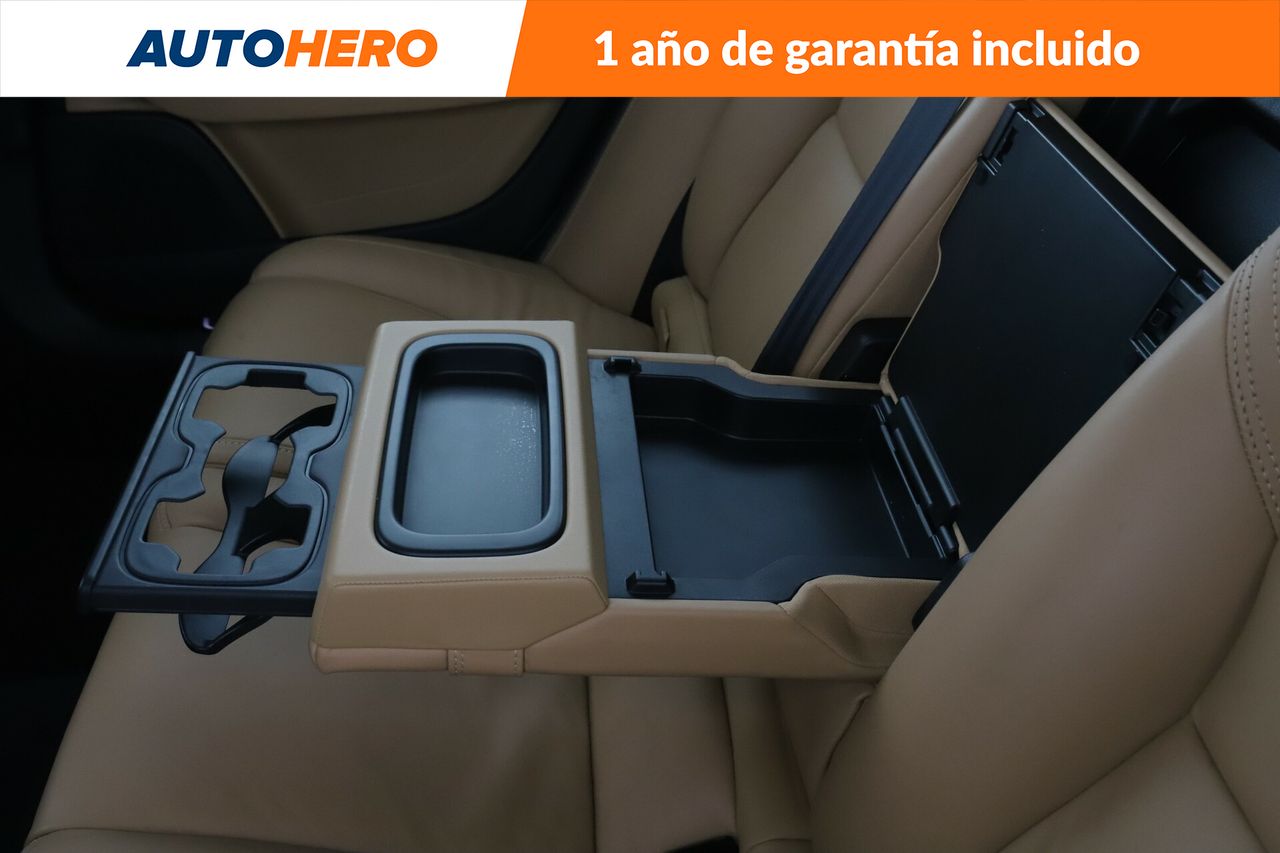 Foto Volvo V90 Cross Country 21