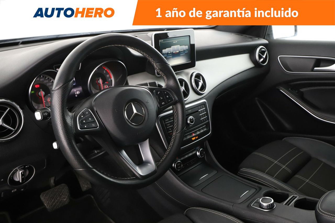 Foto Mercedes-Benz Clase GLA 12