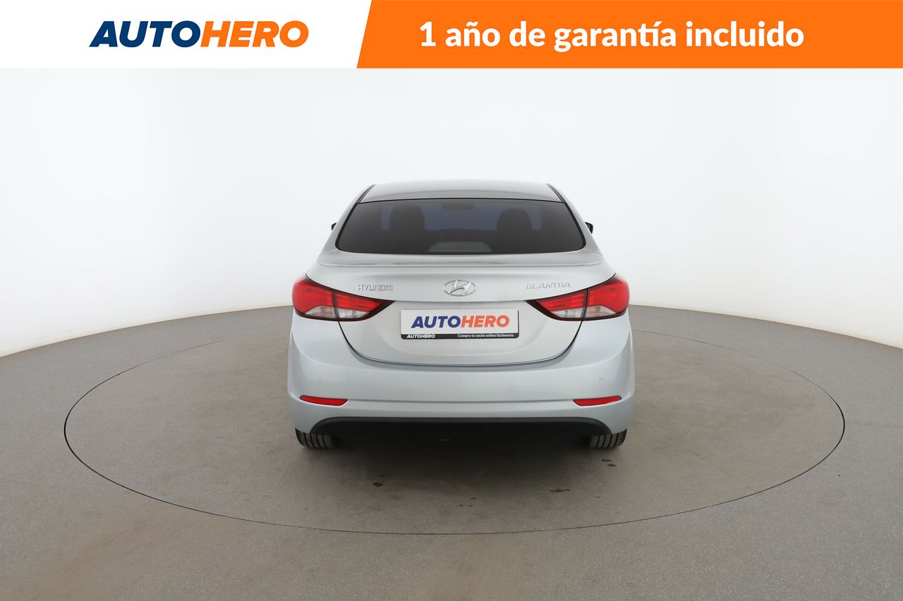 Foto Hyundai Elantra 5