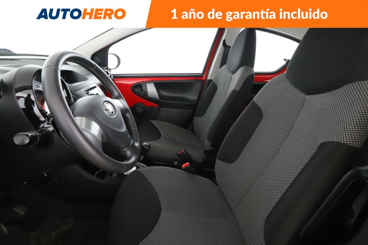 Foto Toyota Aygo 11