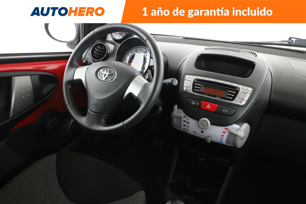 Foto Toyota Aygo 14