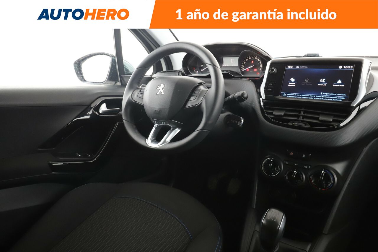 Foto Peugeot 208 14