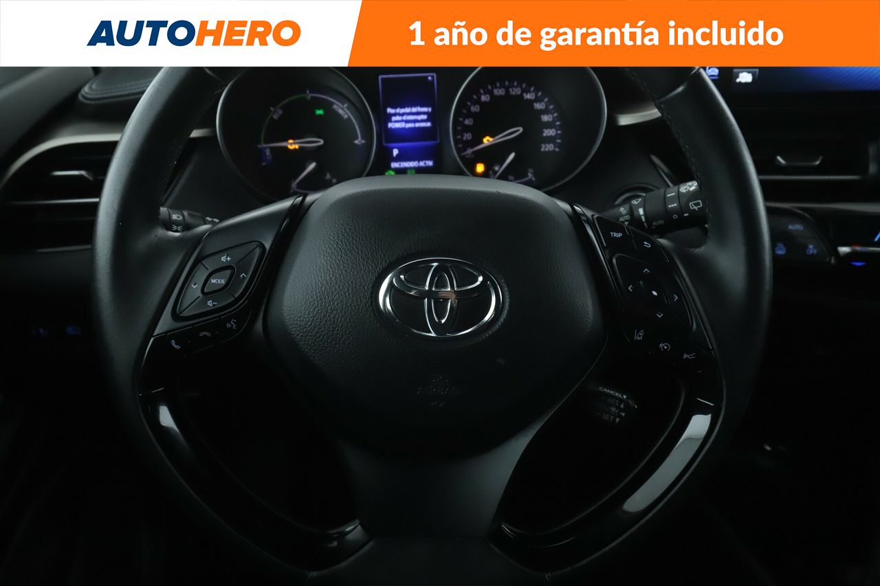 Foto Toyota C-HR 18