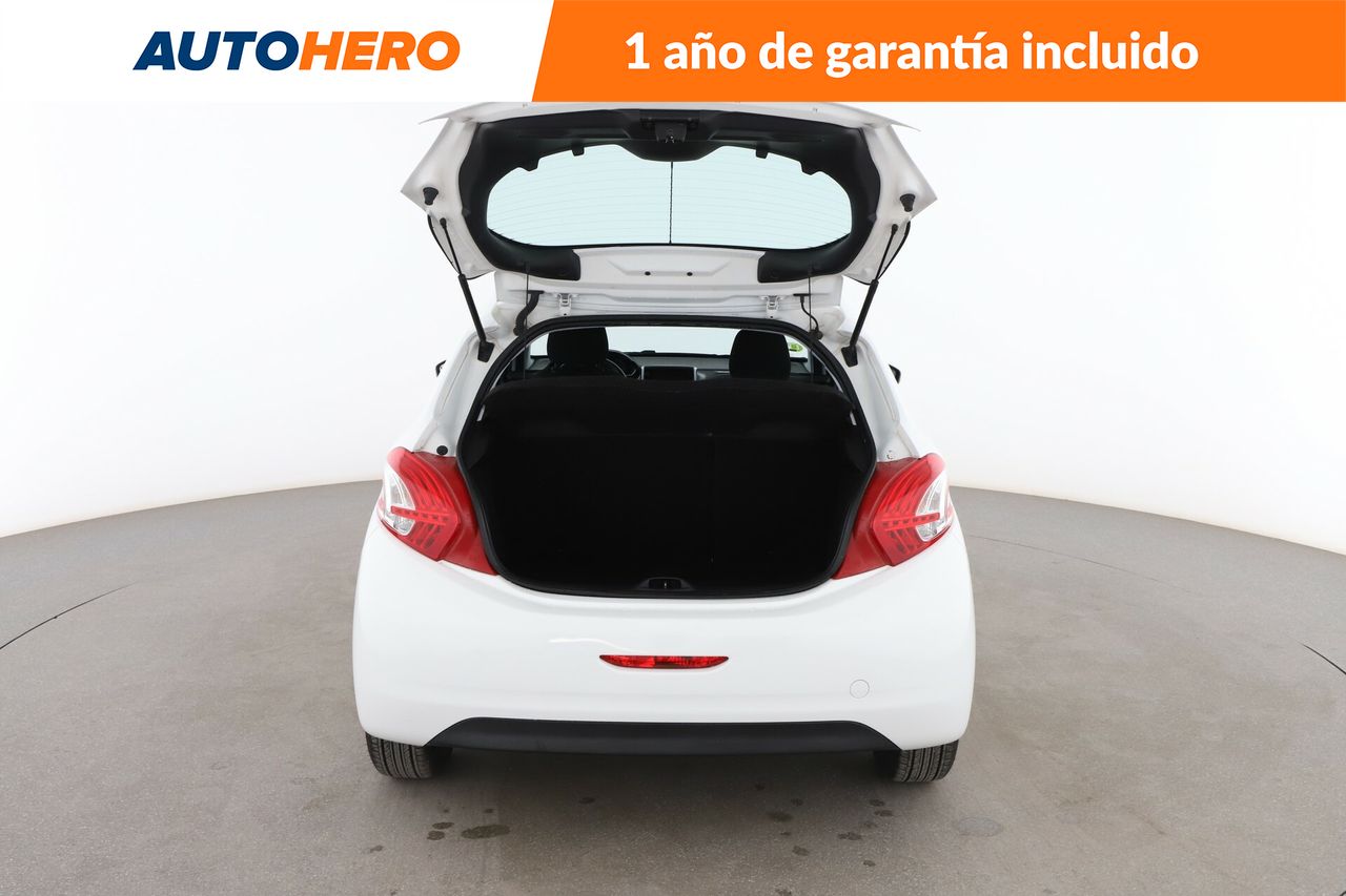 Foto Peugeot 208 16