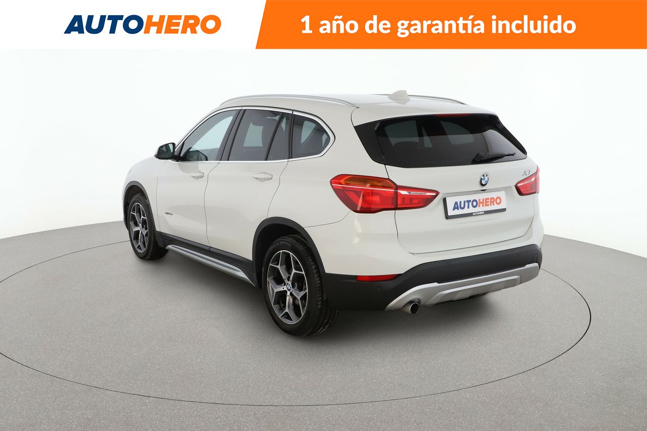 Foto BMW X1 4