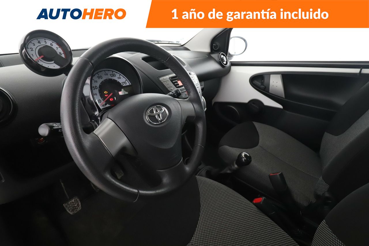 Foto Toyota Aygo 12