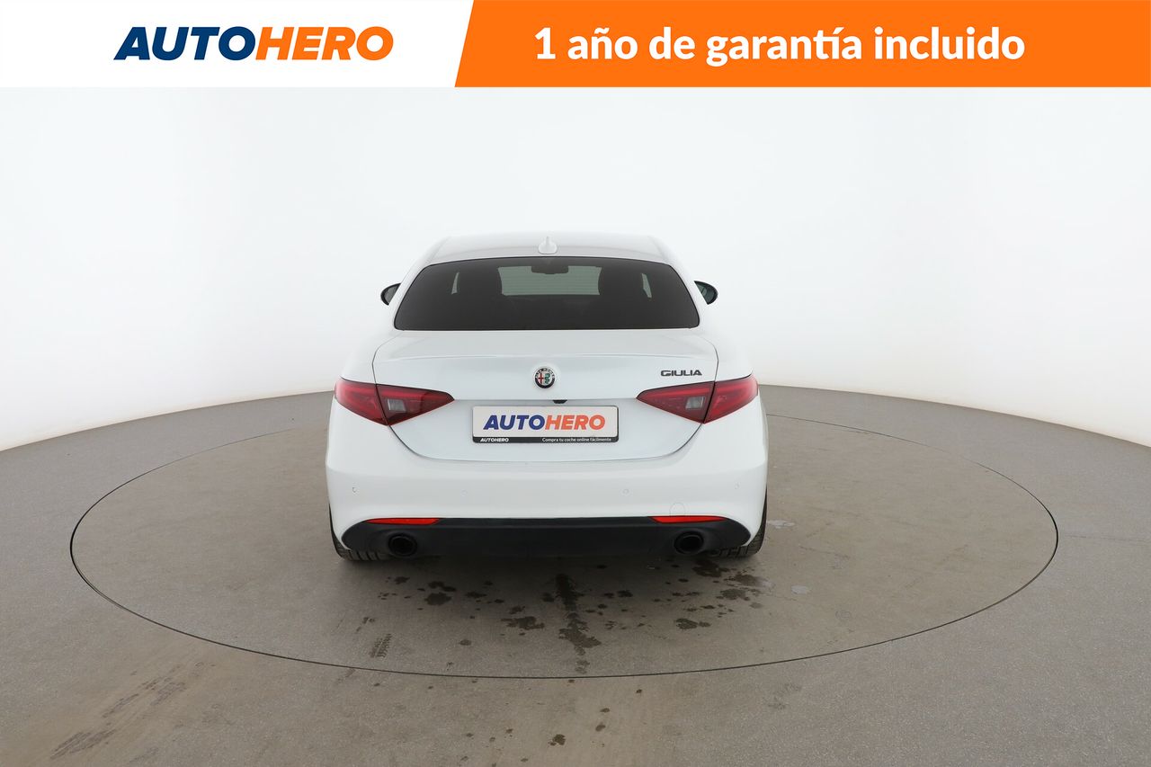 Foto Alfa Romeo Giulia 5