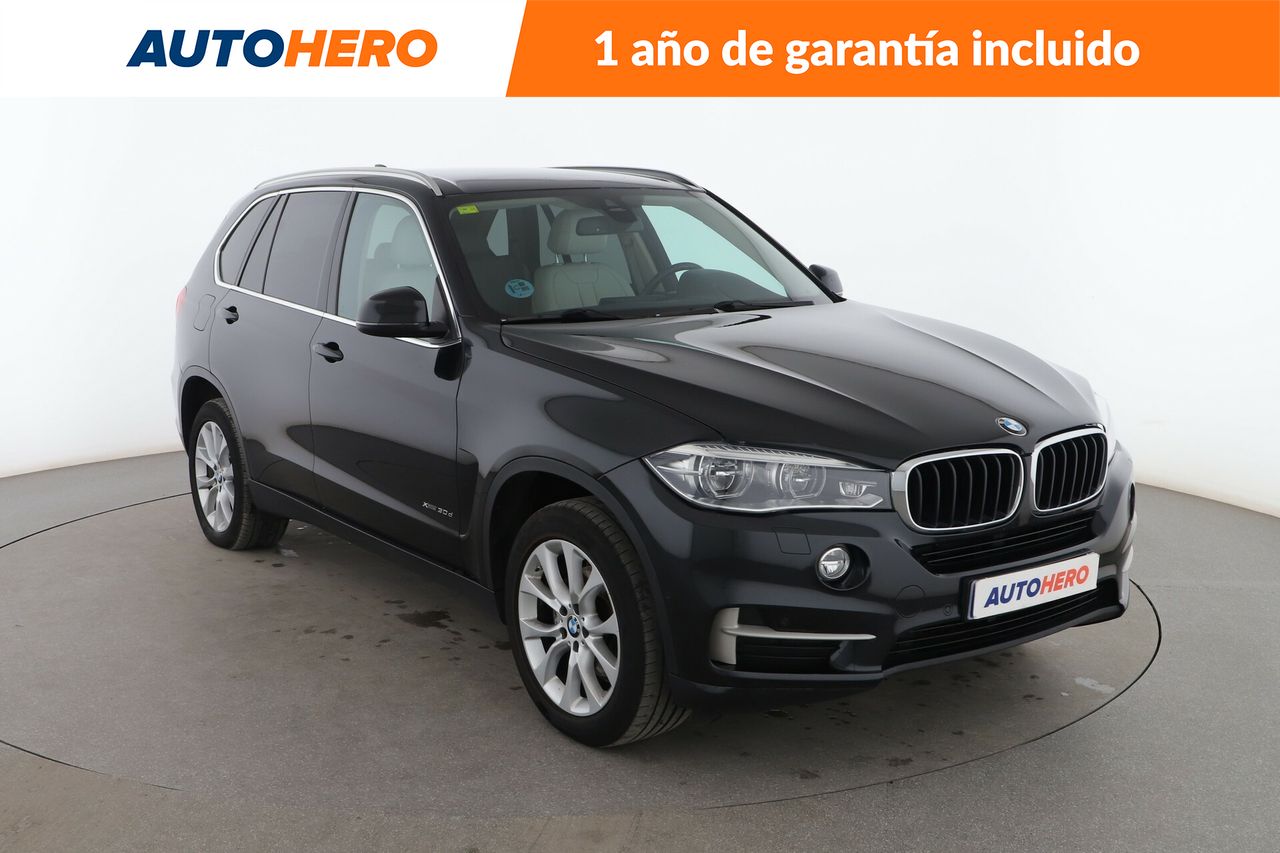 Foto BMW X5 8