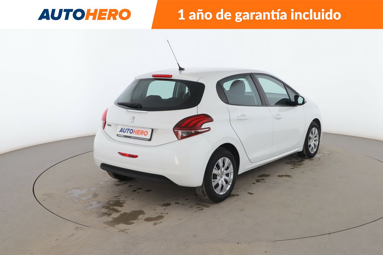 Foto Peugeot 208 6