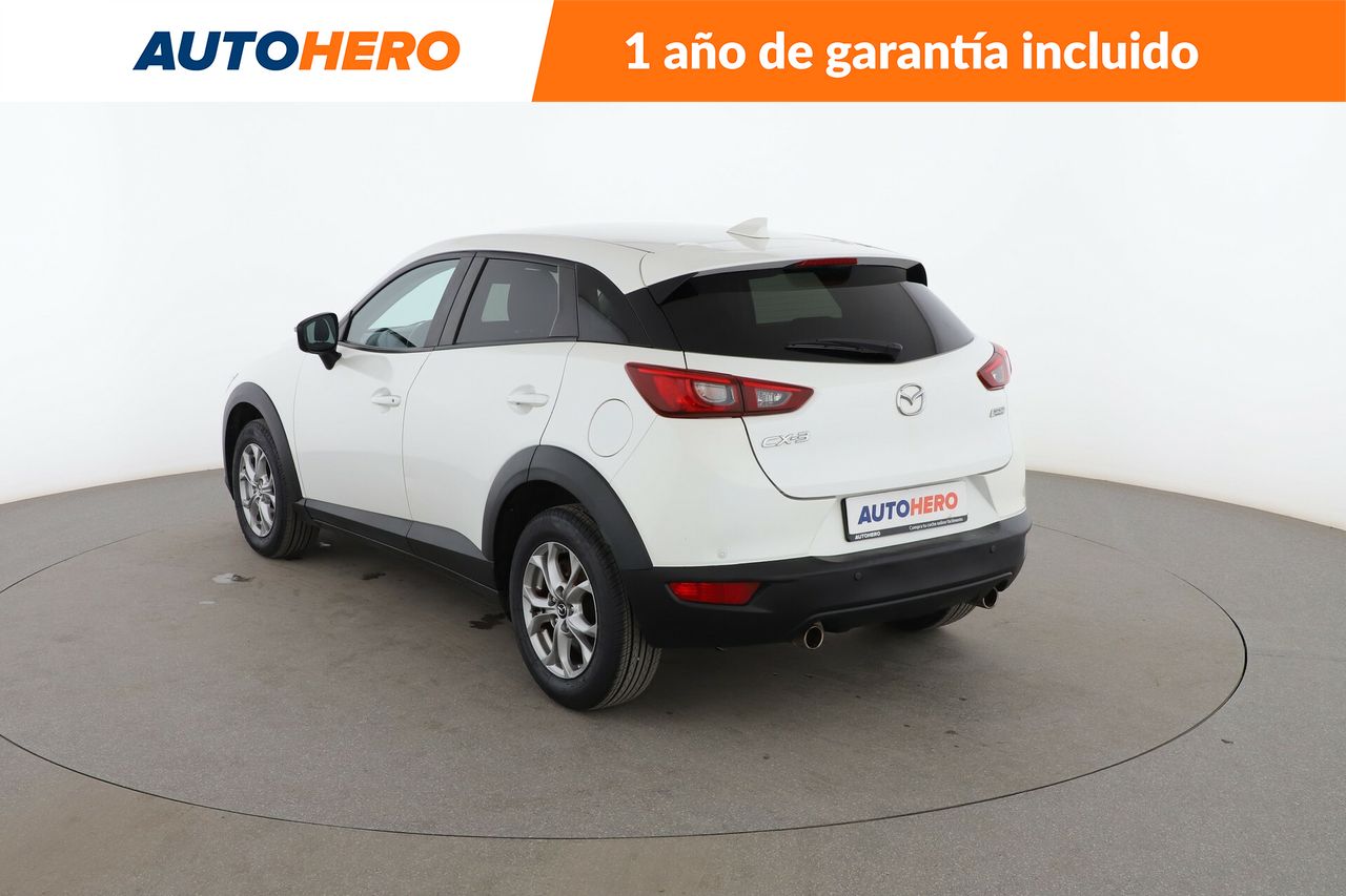 Foto Mazda CX-3 4