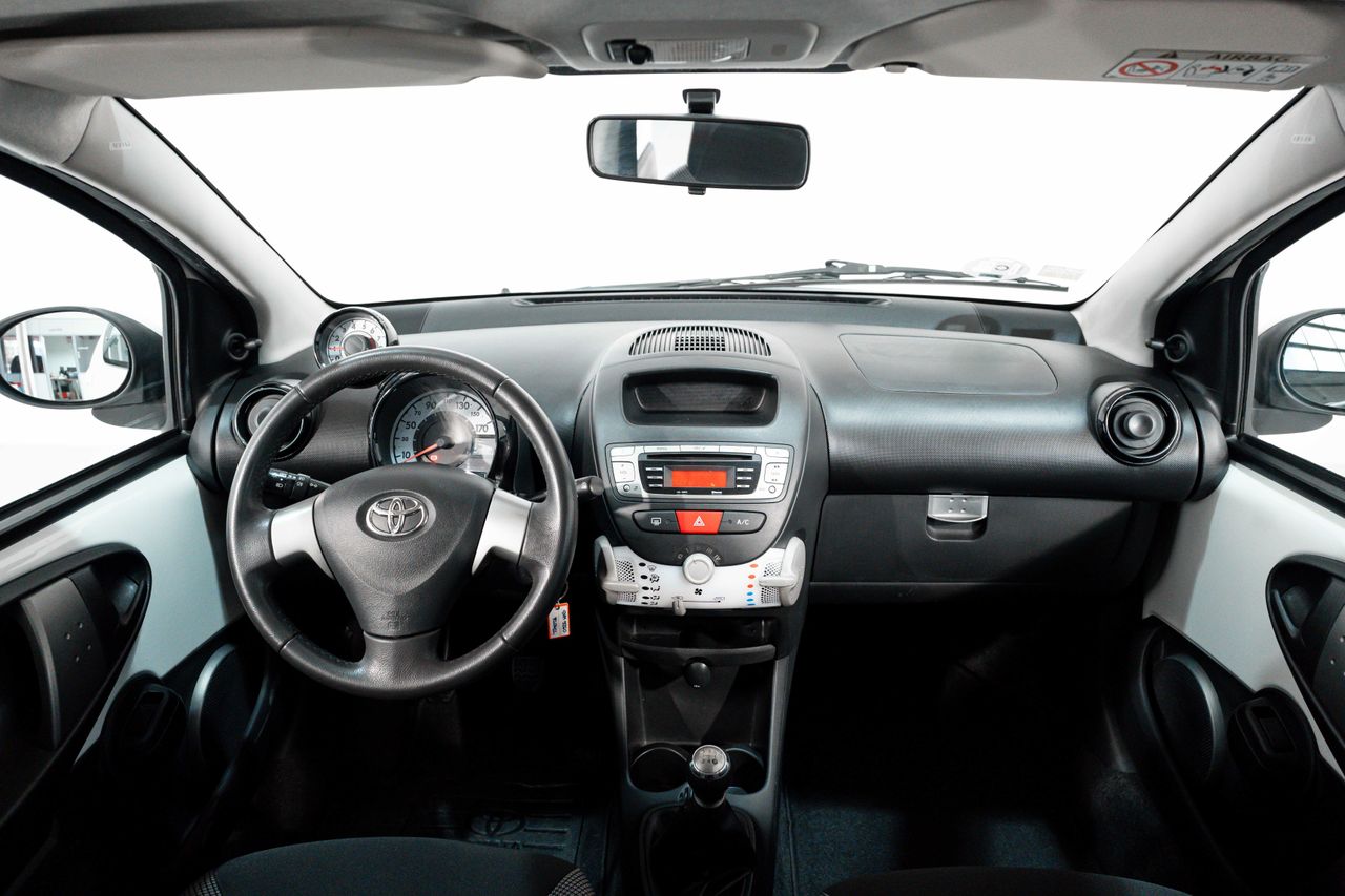 Foto Toyota Aygo 23