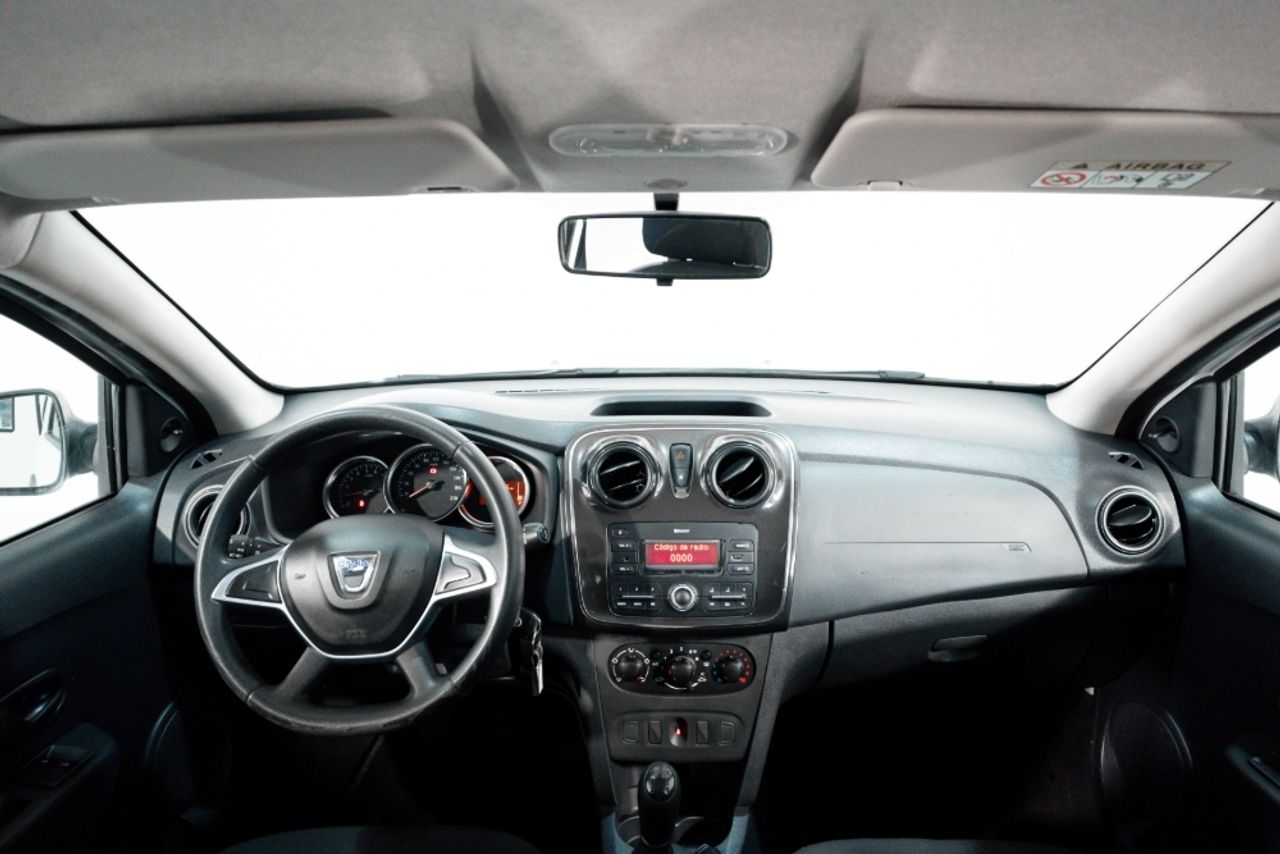 Foto Dacia Sandero 23