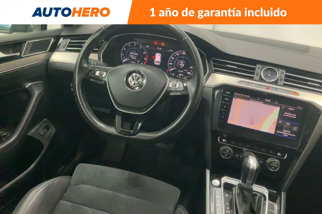 Foto Volkswagen Passat 15