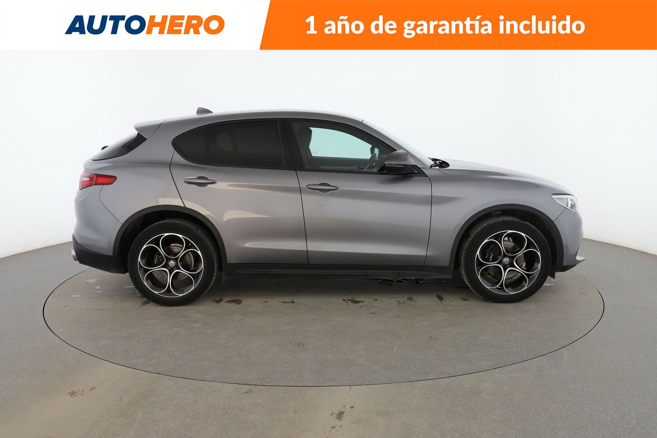 Foto Alfa Romeo Stelvio 7