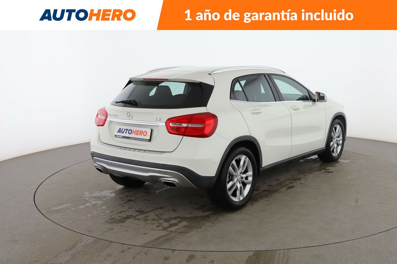 Foto Mercedes-Benz Clase GLA 6