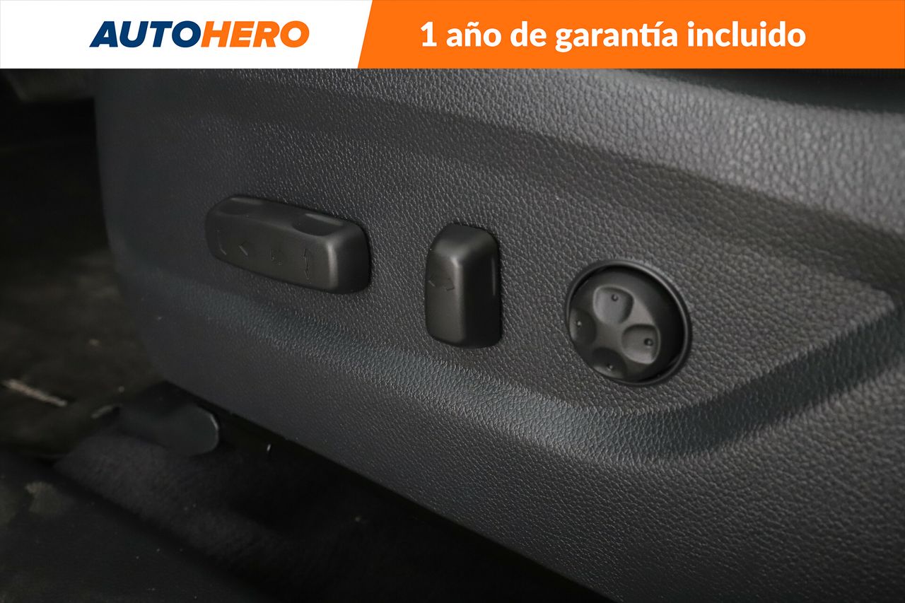 Foto Hyundai Santa Fe 28