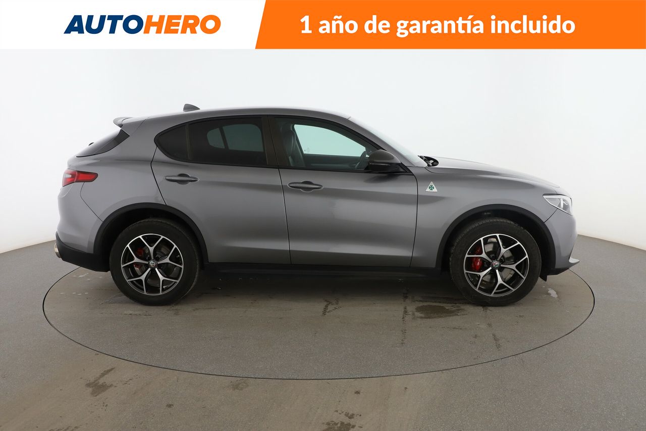 Foto Alfa Romeo Stelvio 7