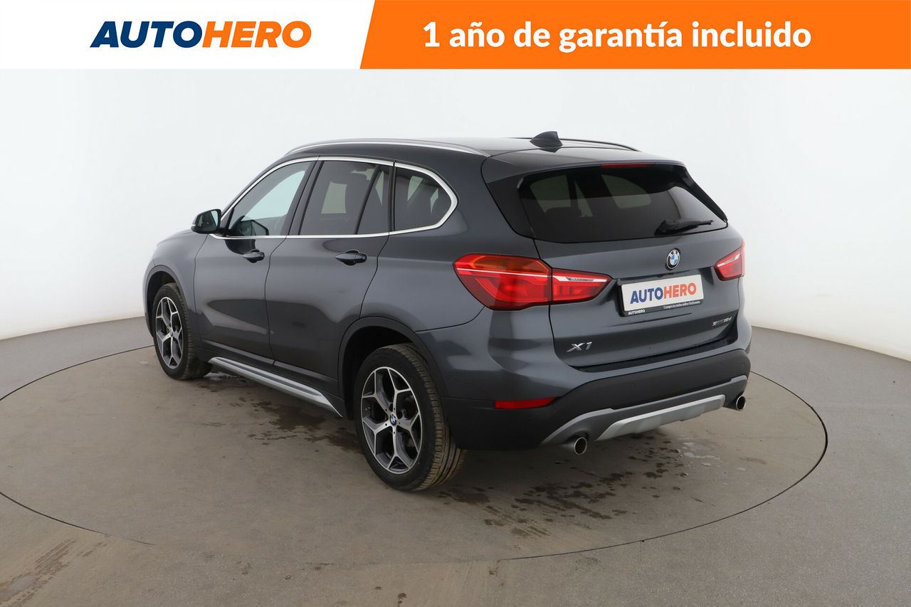 Foto BMW X1 4