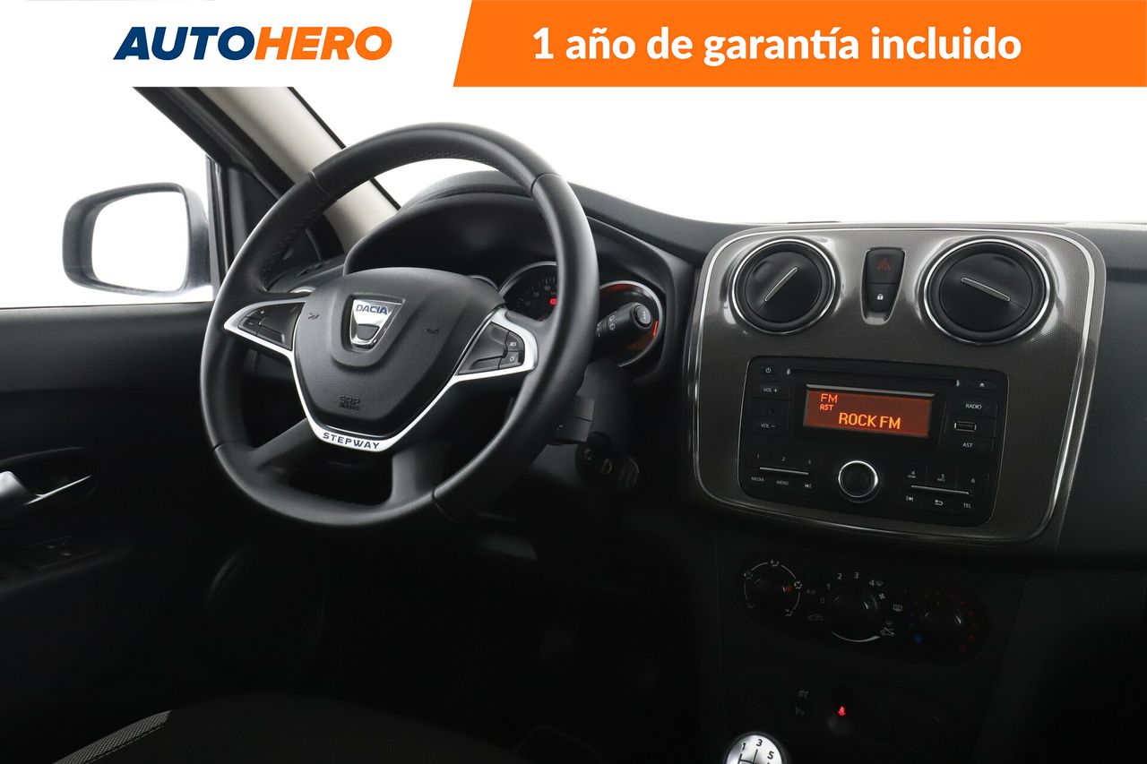 Foto Dacia Sandero 14