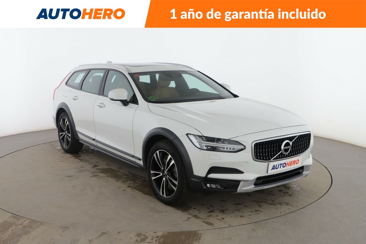 Foto Volvo V90 Cross Country 8