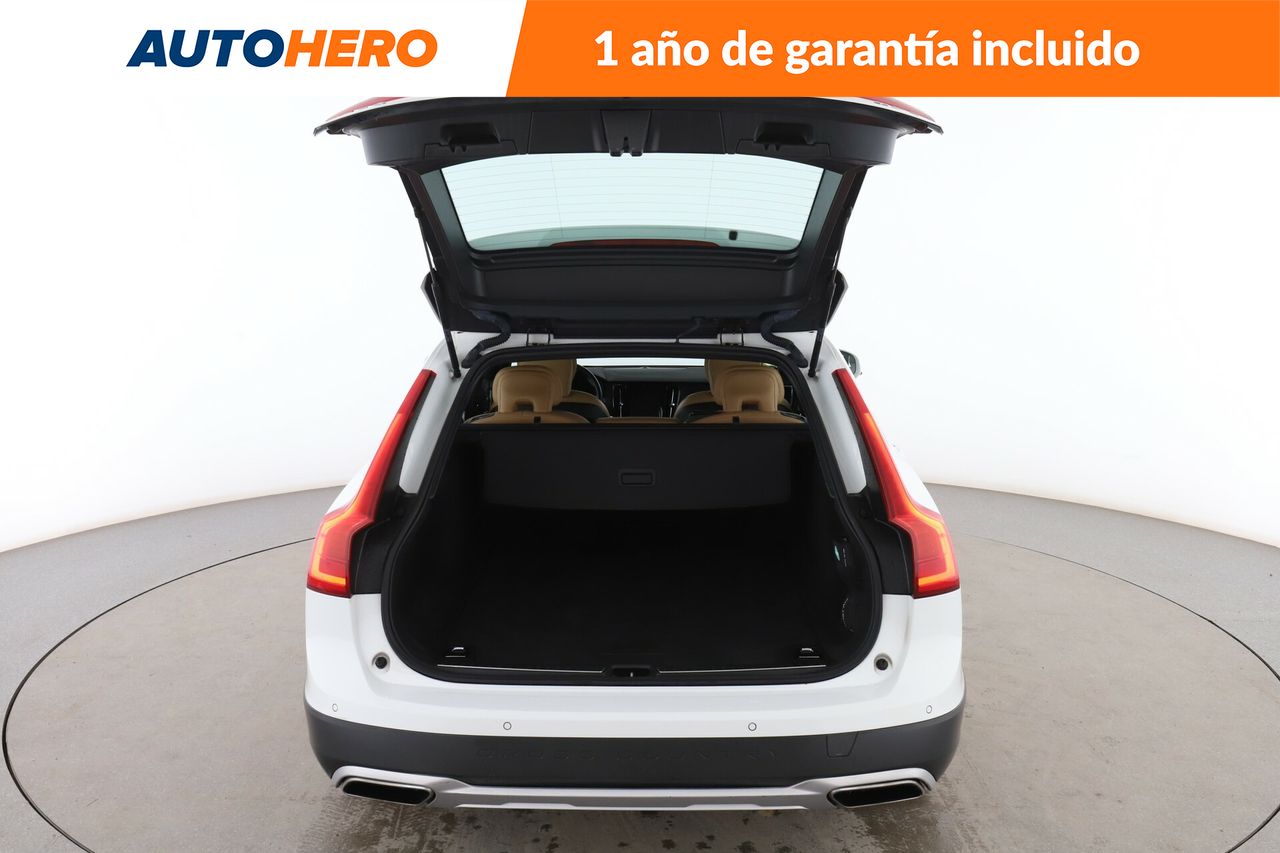 Foto Volvo V90 Cross Country 18