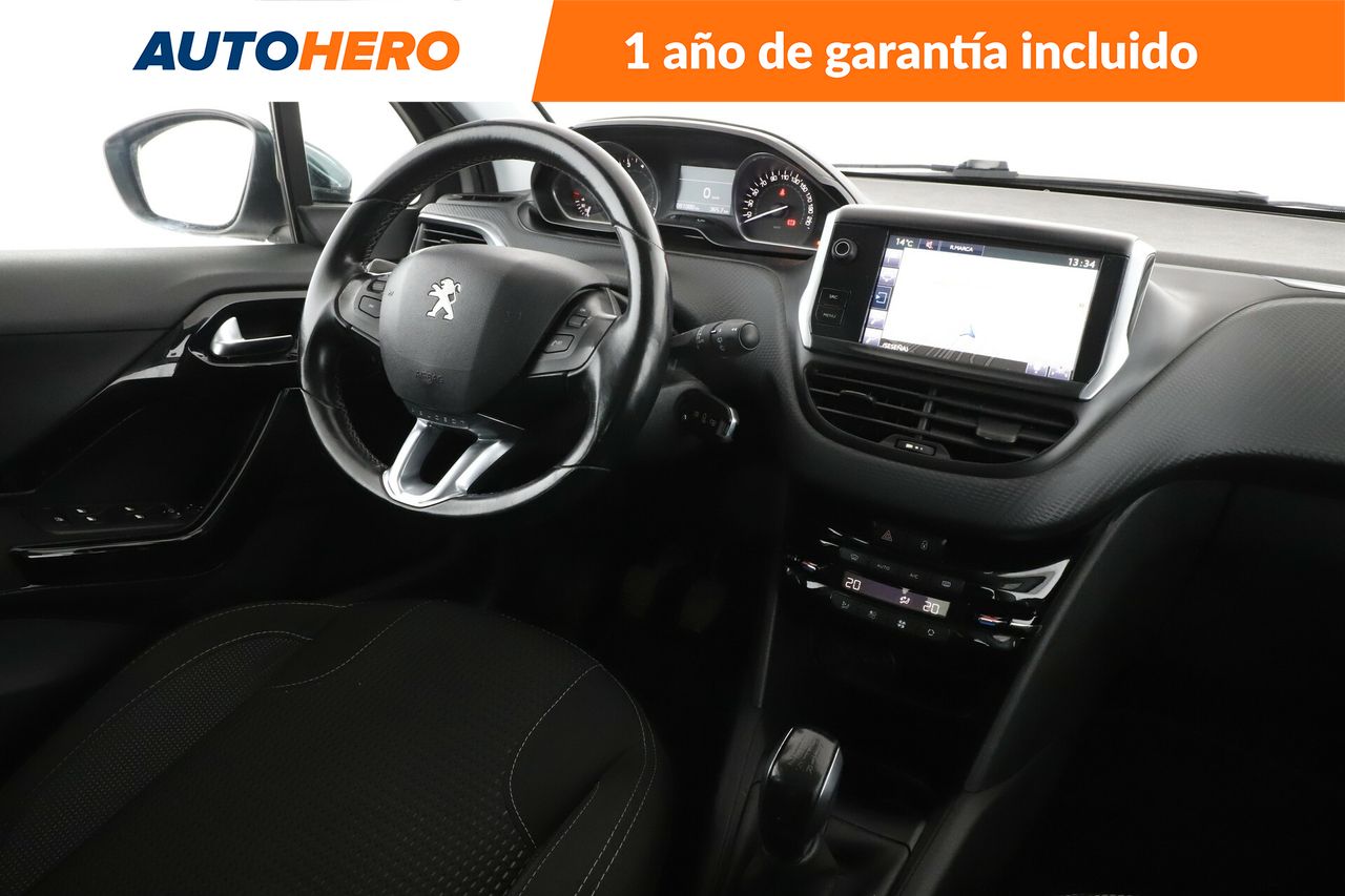 Foto Peugeot 208 14