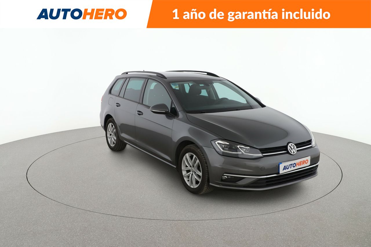 Foto Volkswagen Golf 8