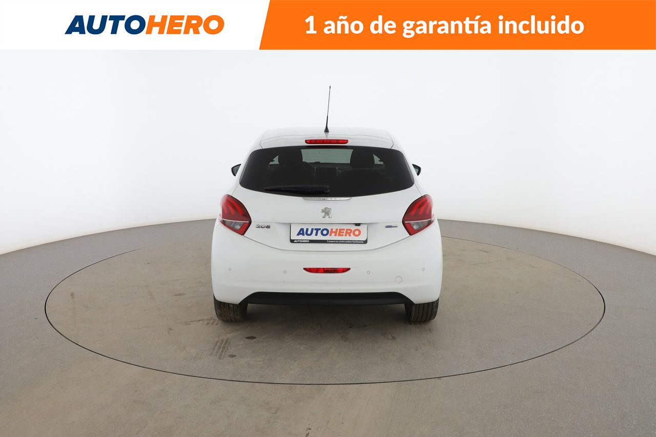 Foto Peugeot 208 5