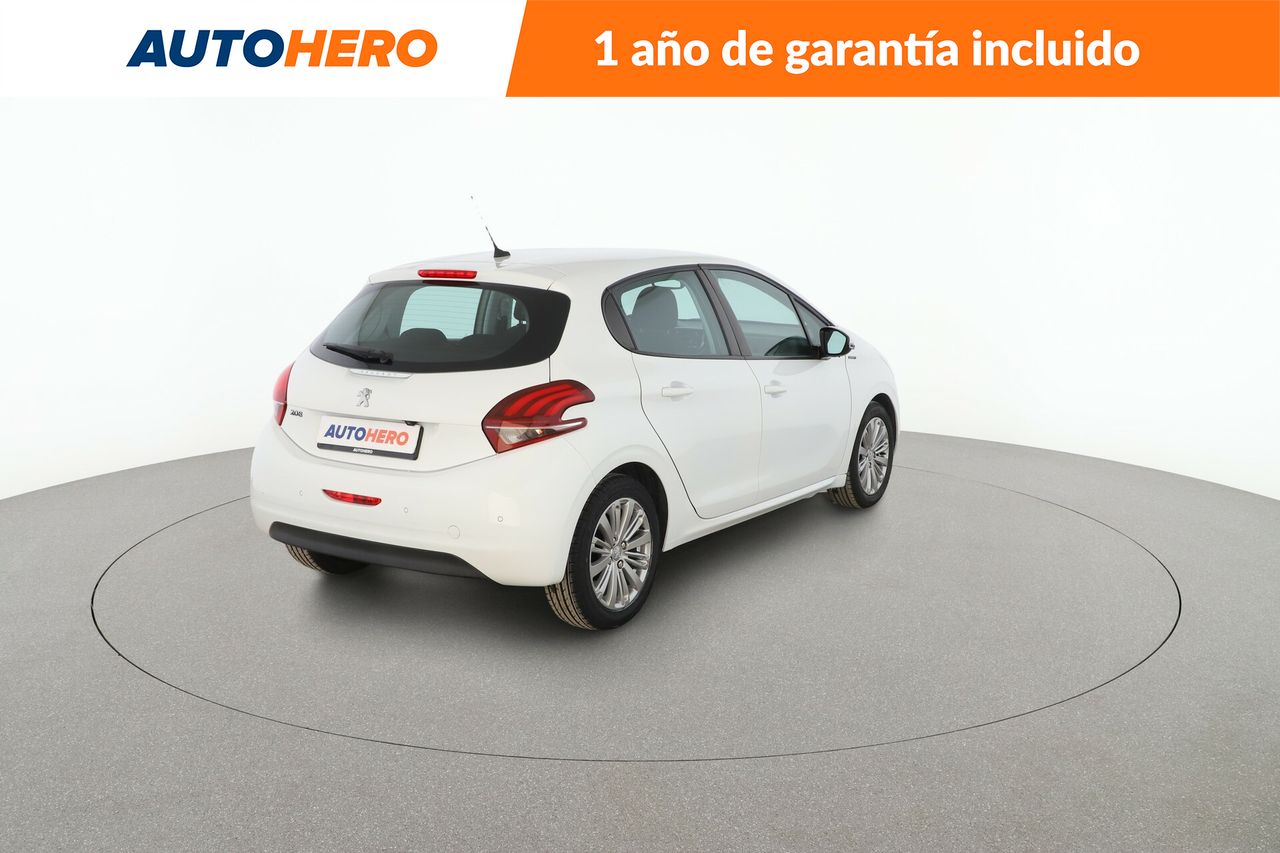 Foto Peugeot 208 6