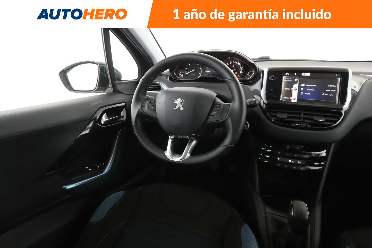 Foto Peugeot 208 14