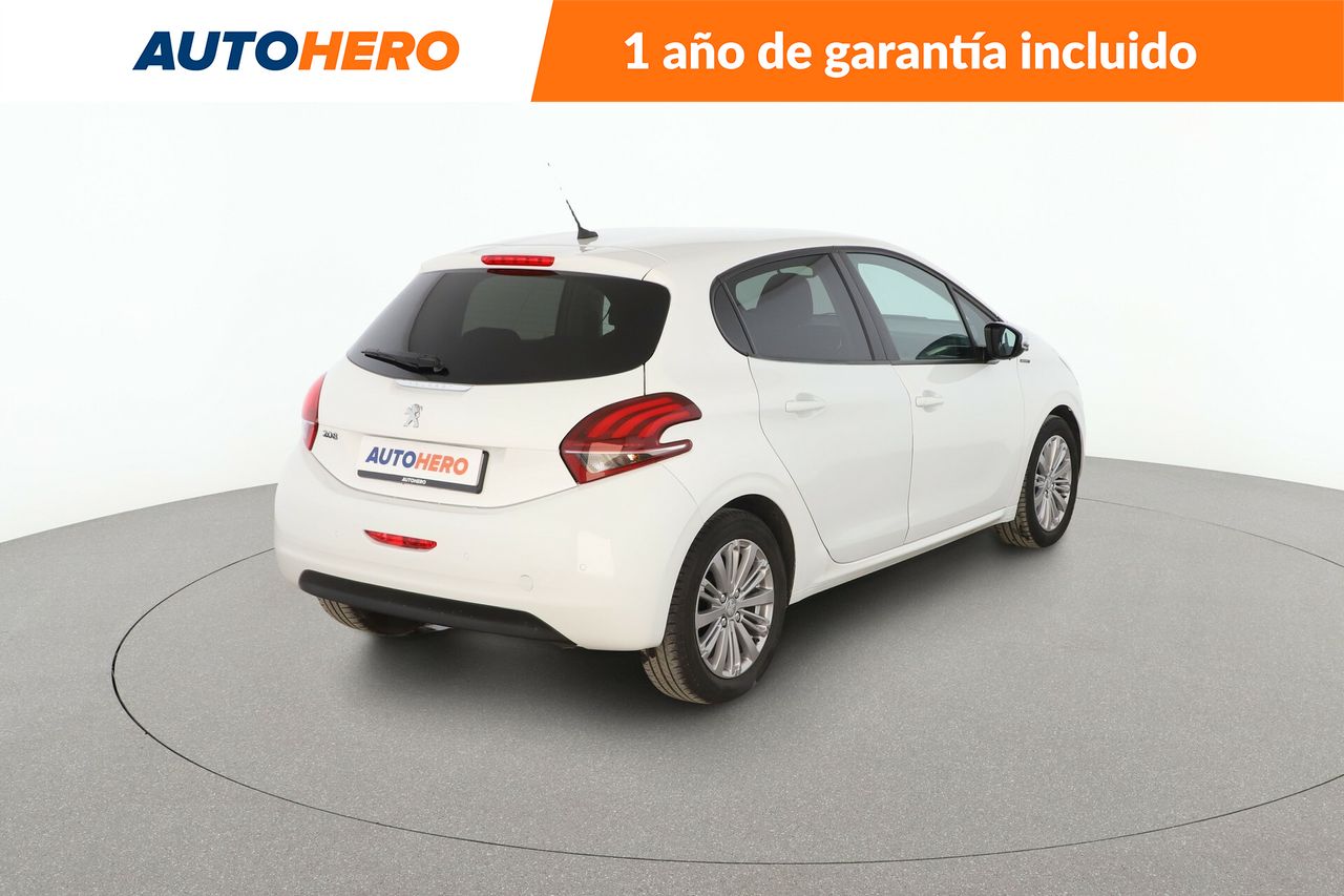 Foto Peugeot 208 6