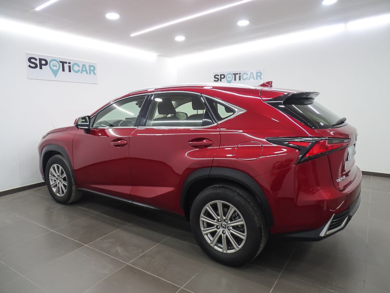 Foto Lexus NX 25